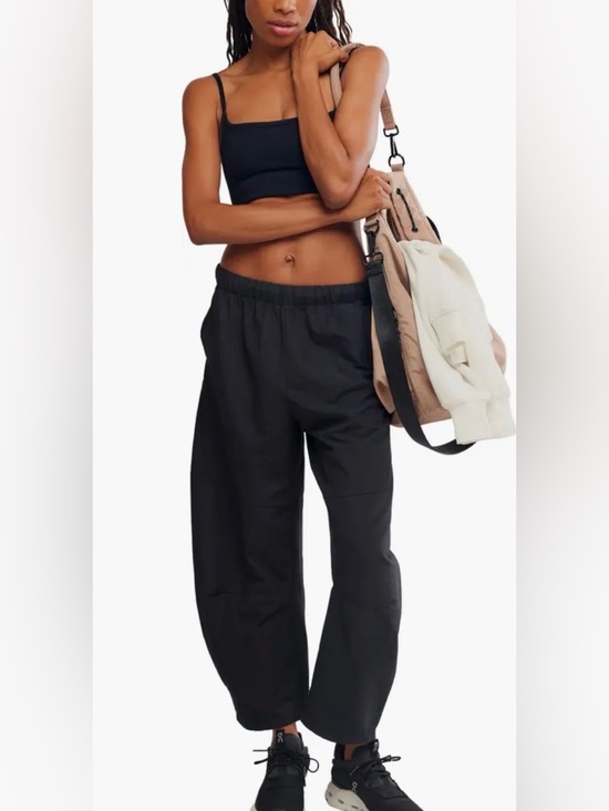 Pants - FP Movement Game Day High Rise Barrel Leg Pants size M